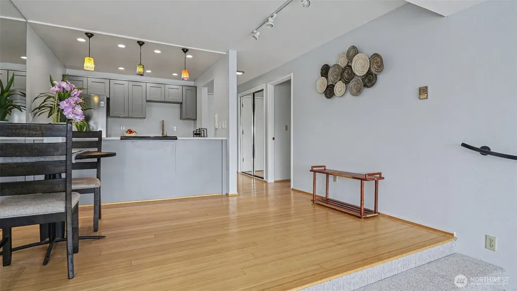 3601 24th Avenue W Seattle WA 98199