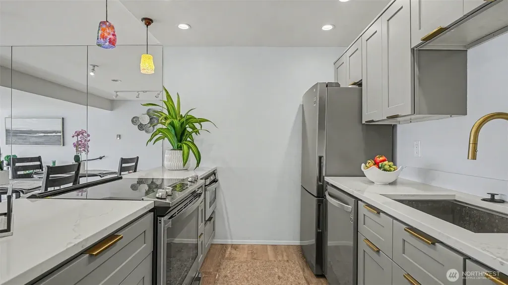 3601 24th Avenue W Seattle WA 98199