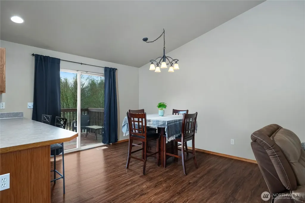 109 Blossom Lane Elma WA 98541