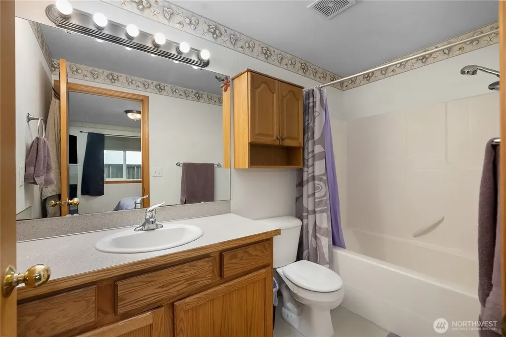 109 Blossom Lane Elma WA 98541