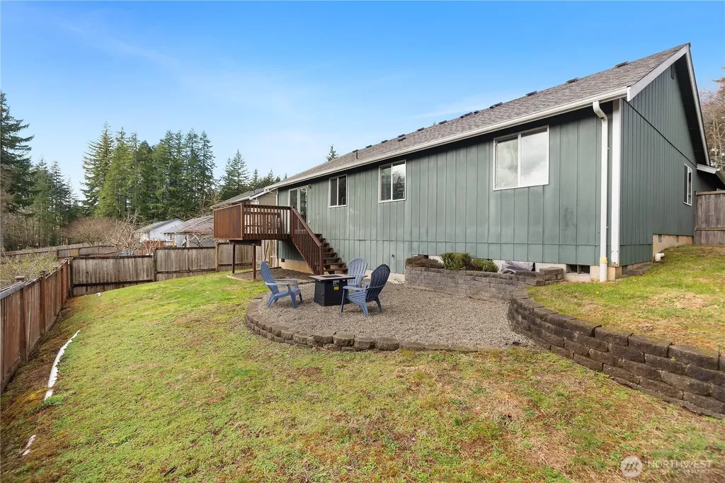 109 Blossom Lane Elma WA 98541