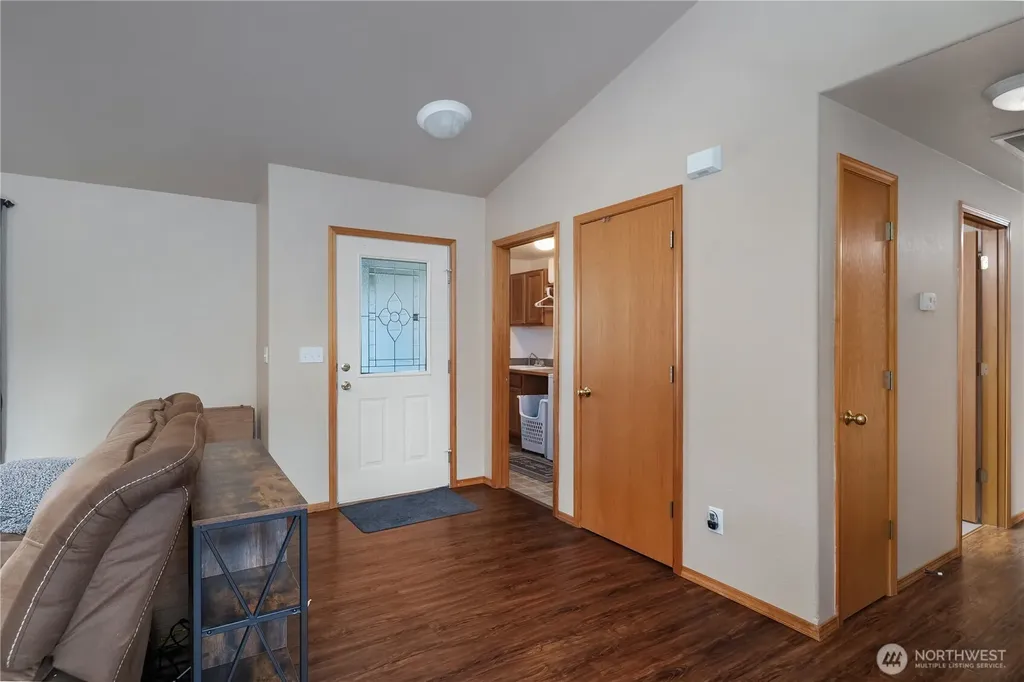 109 Blossom Lane Elma WA 98541