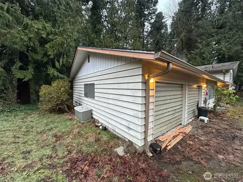 7401 86th Street E Puyallup WA 98371