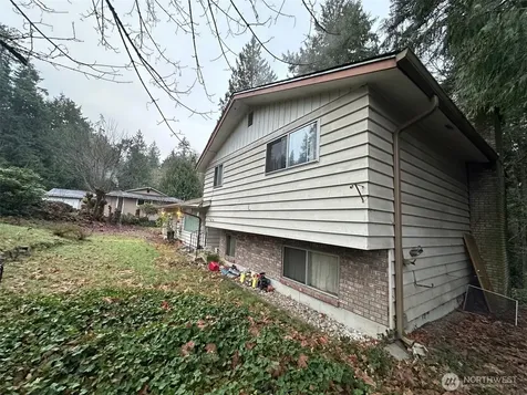 7401 86th Street E Puyallup WA 98371