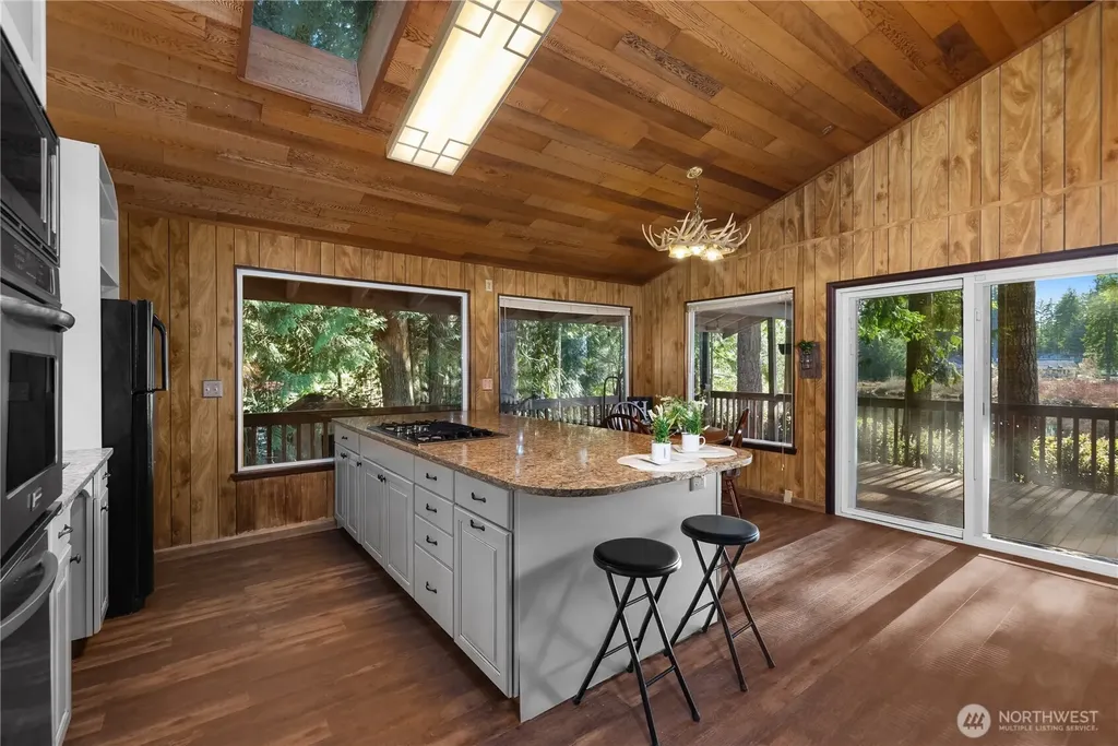 2520 E Saint Andrews Drive N Shelton WA 98584