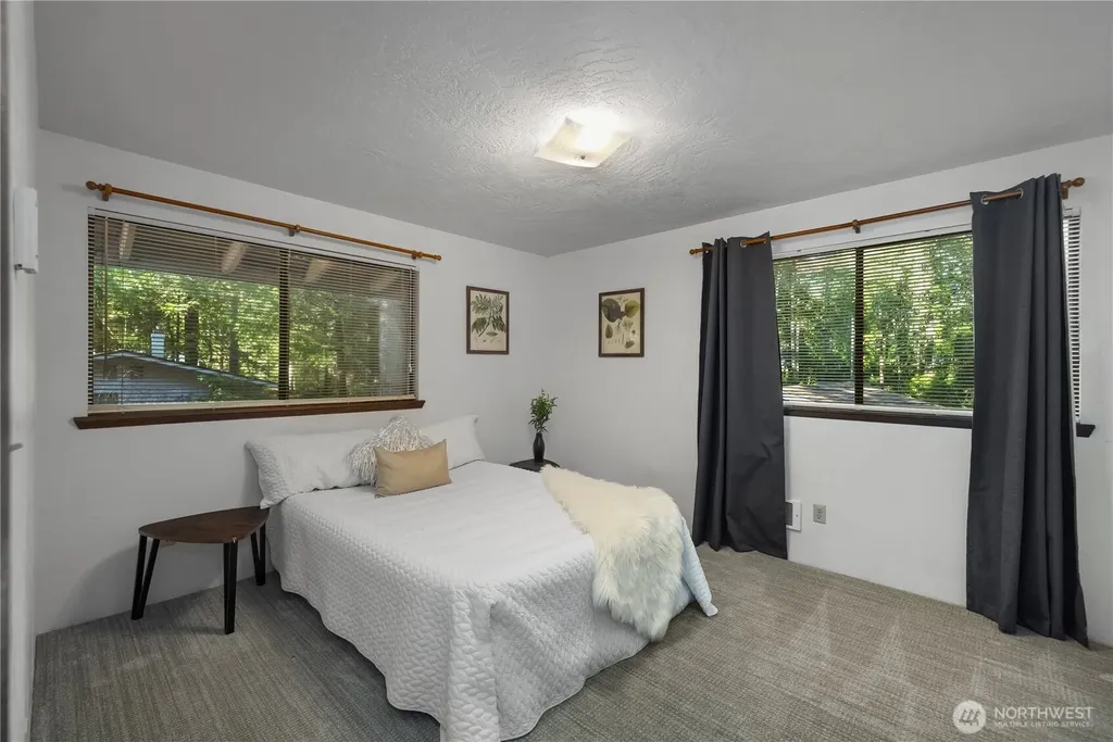 2520 E Saint Andrews Drive N Shelton WA 98584
