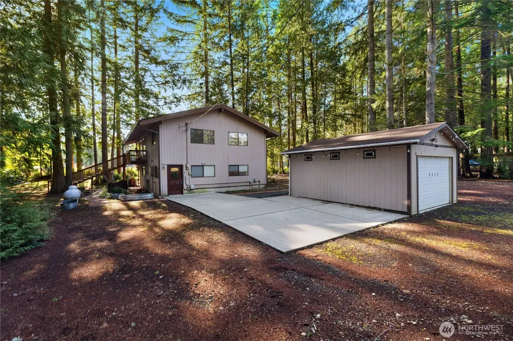 2520 E Saint Andrews Drive N Shelton WA 98584