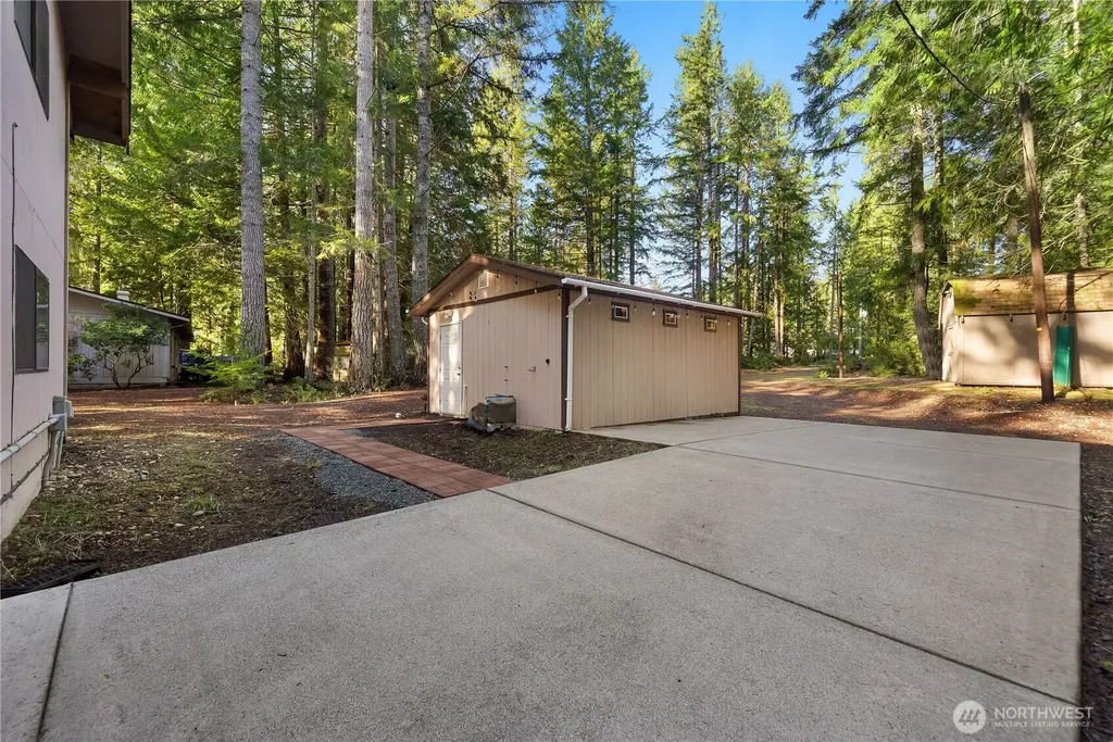2520 E Saint Andrews Drive N Shelton WA 98584