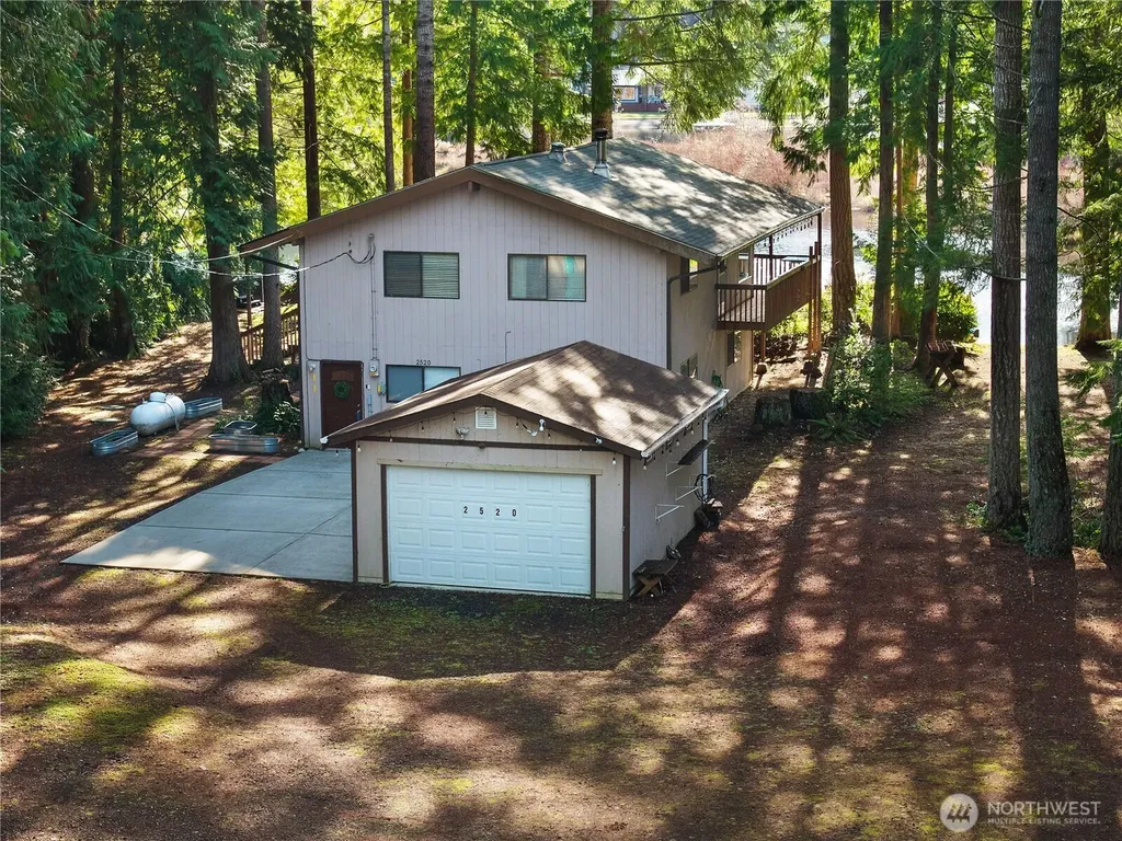 2520 E Saint Andrews Drive N Shelton WA 98584