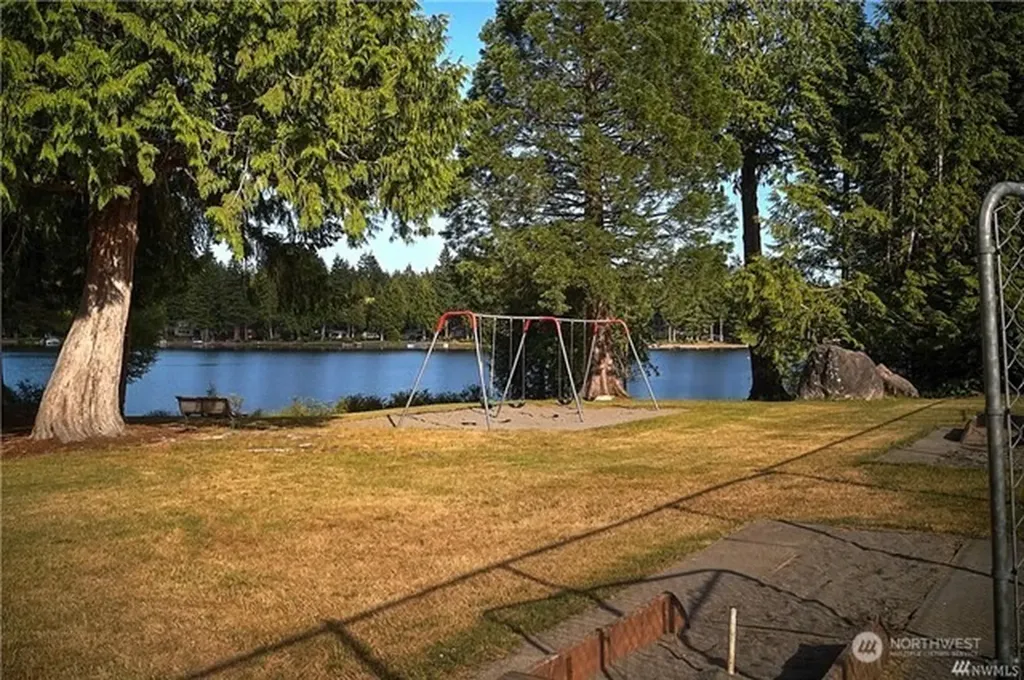 2520 E Saint Andrews Drive N Shelton WA 98584