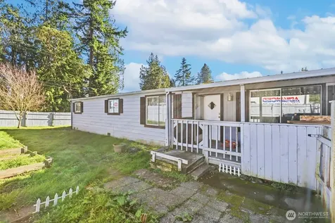 7275 NE Geneva Street Suquamish WA 98392