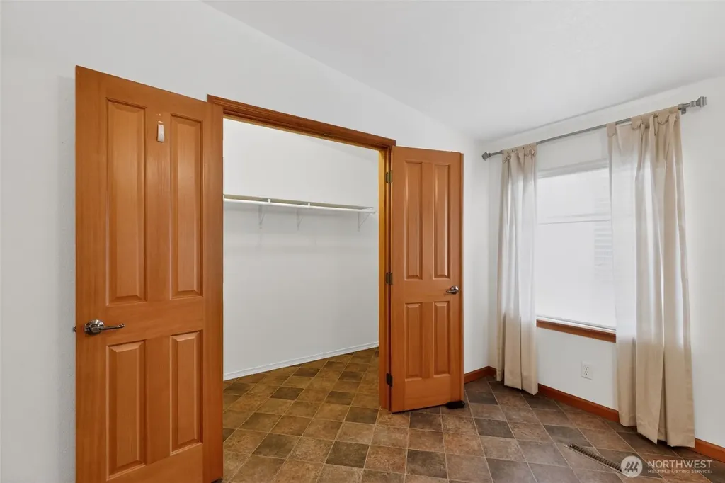 402 Parrish Road Sequim WA 98382