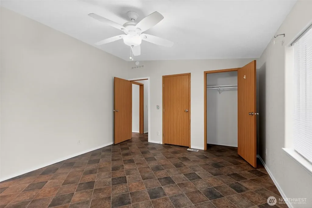 402 Parrish Road Sequim WA 98382