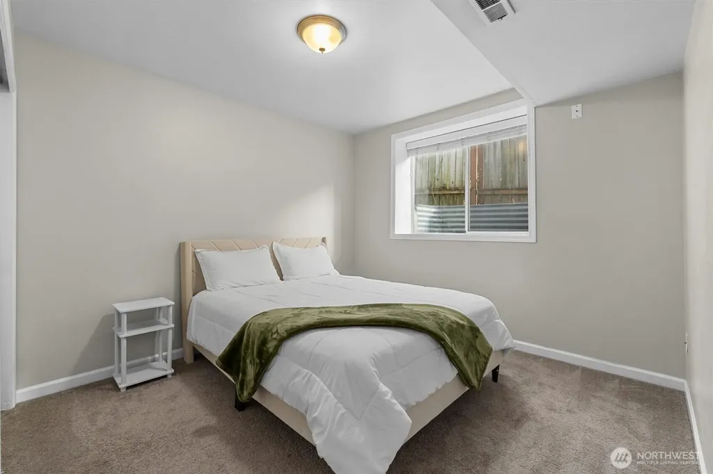 37541 21st Avenue S Federal Way WA 98003
