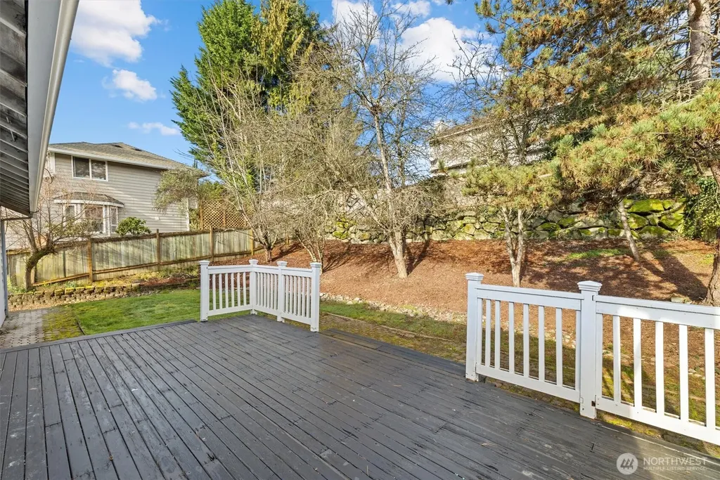 37541 21st Avenue S Federal Way WA 98003