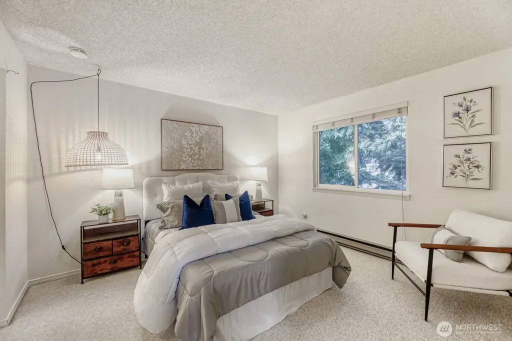 12904 126th Court NE Kirkland WA 98034