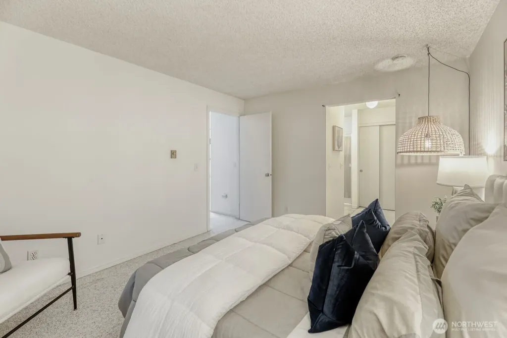 12904 126th Court NE Kirkland WA 98034