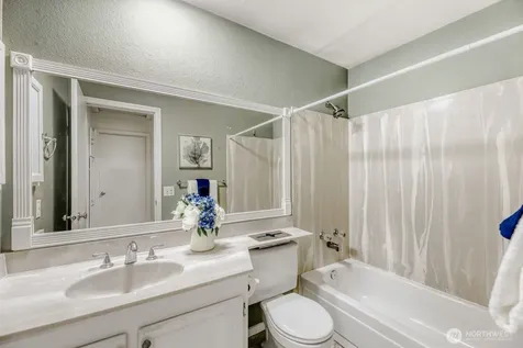 12904 126th Court NE Kirkland WA 98034