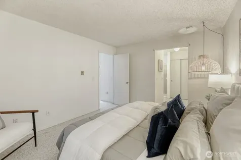 12904 126th Court NE Kirkland WA 98034