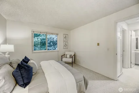 12904 126th Court NE Kirkland WA 98034