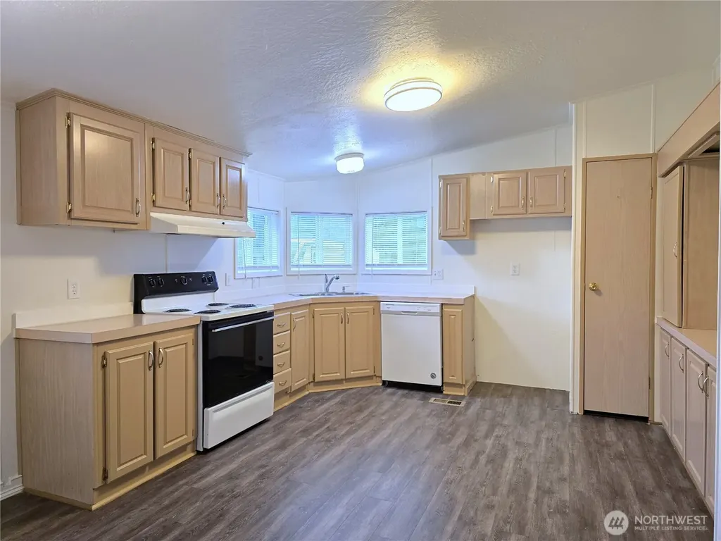 151 Nix Lane Centralia WA 98531