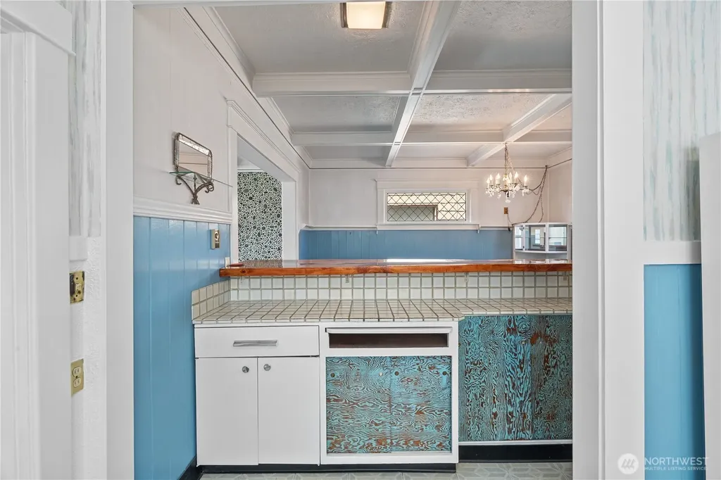 620 6th Street Hoquiam WA 98550