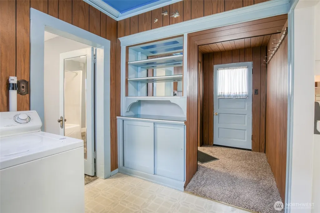 620 6th Street Hoquiam WA 98550