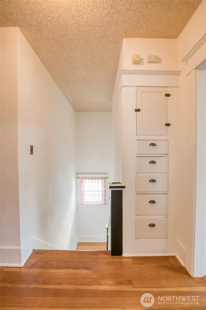 620 6th Street Hoquiam WA 98550