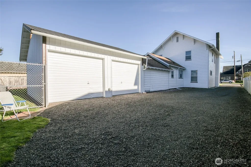 620 6th Street Hoquiam WA 98550