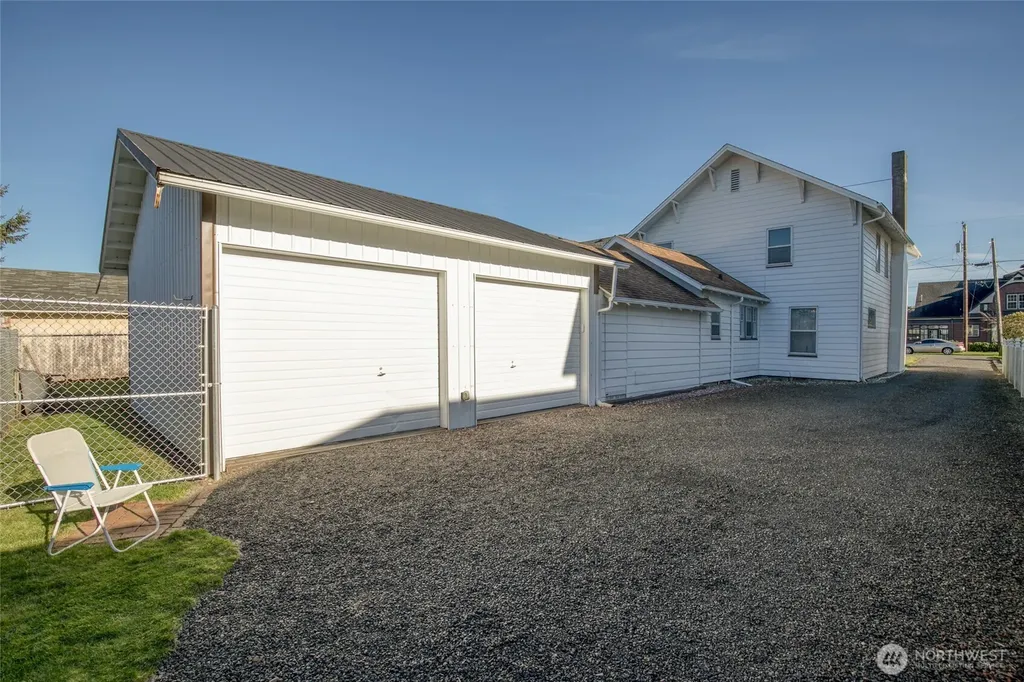 620 6th Street Hoquiam WA 98550