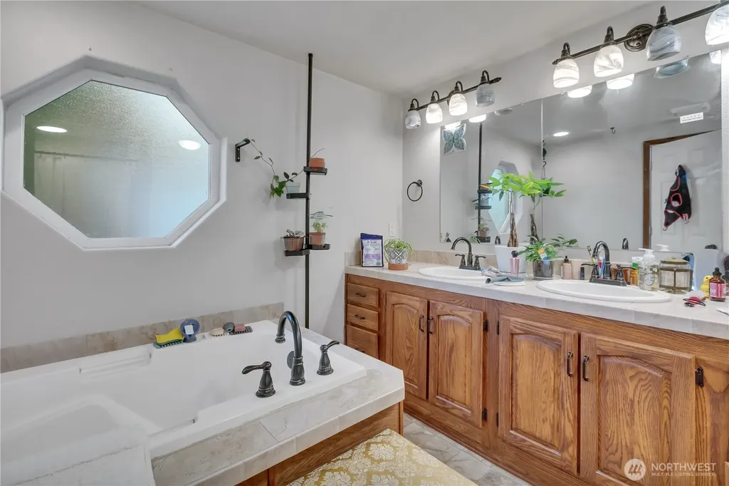 20027 137th Avenue Ct E Graham WA 98338
