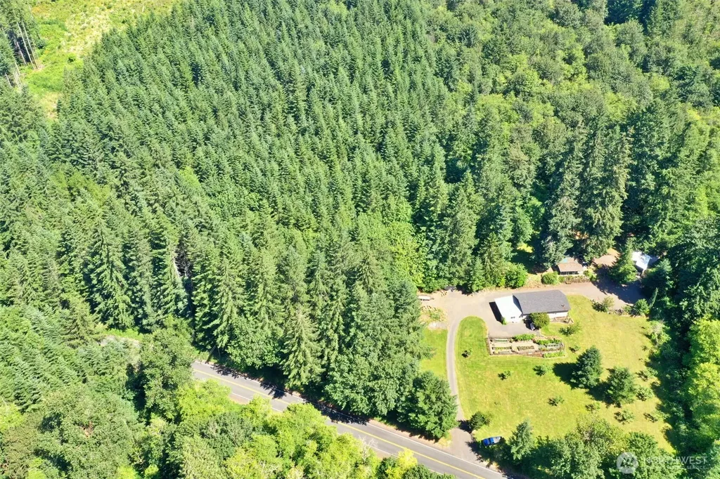 1668 King Road Winlock WA 98596