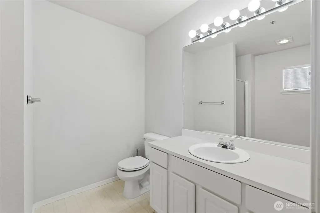 5705 200th Street SW Lynnwood WA 98036