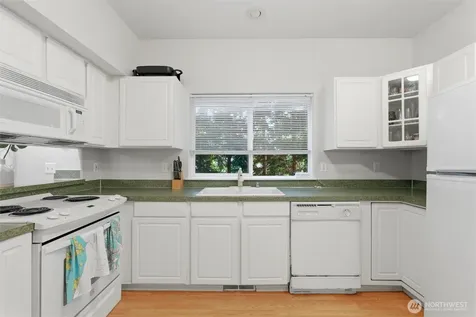 5705 200th Street SW Lynnwood WA 98036