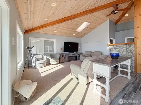 26 H South Beach Drive Hat Island WA 98206