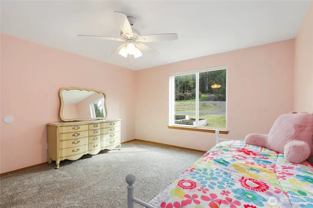 2461 Cantu Lane NW Seabeck WA 98380