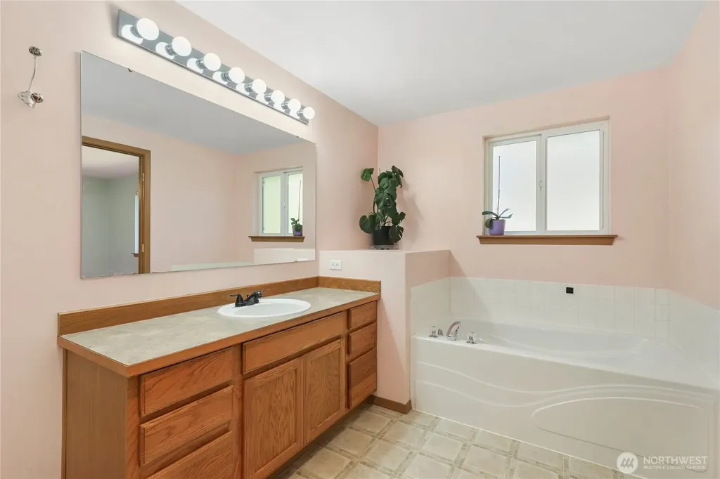 2461 Cantu Lane NW Seabeck WA 98380