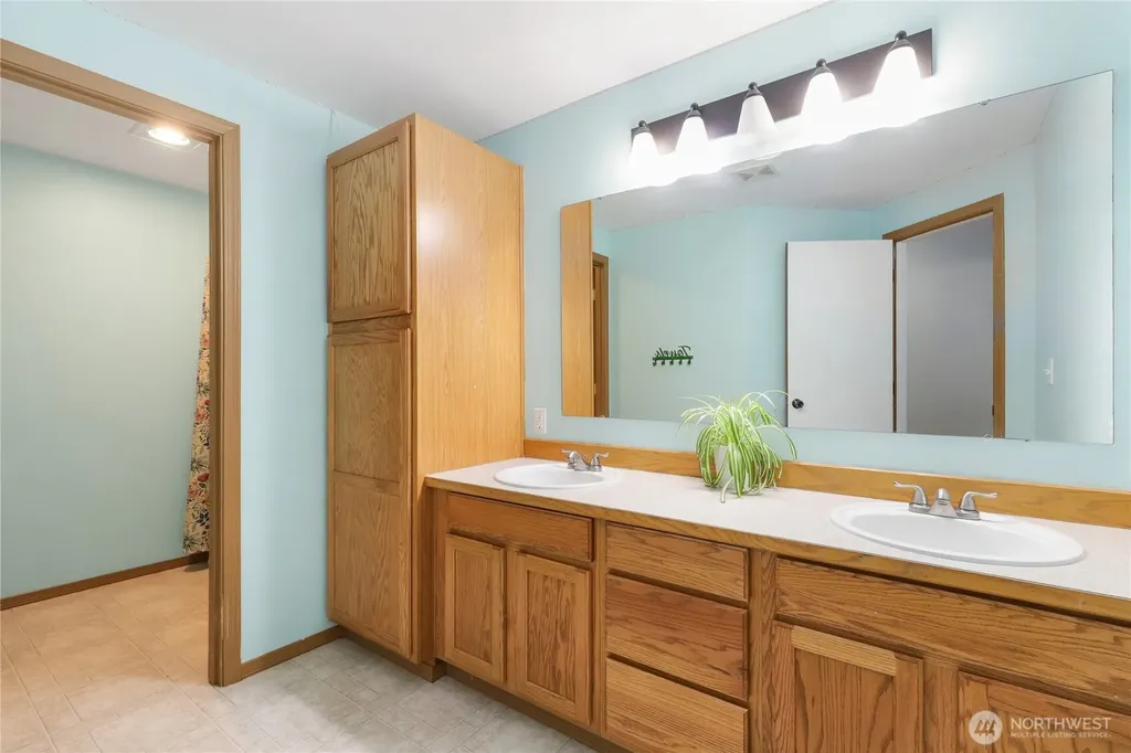 2461 Cantu Lane NW Seabeck WA 98380