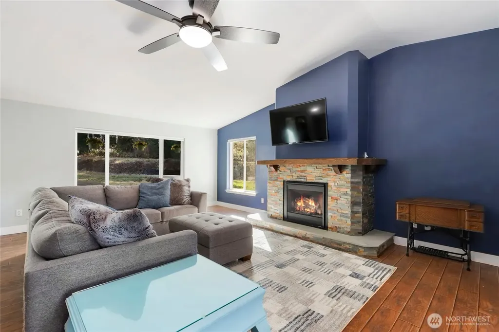 2461 Cantu Lane NW Seabeck WA 98380