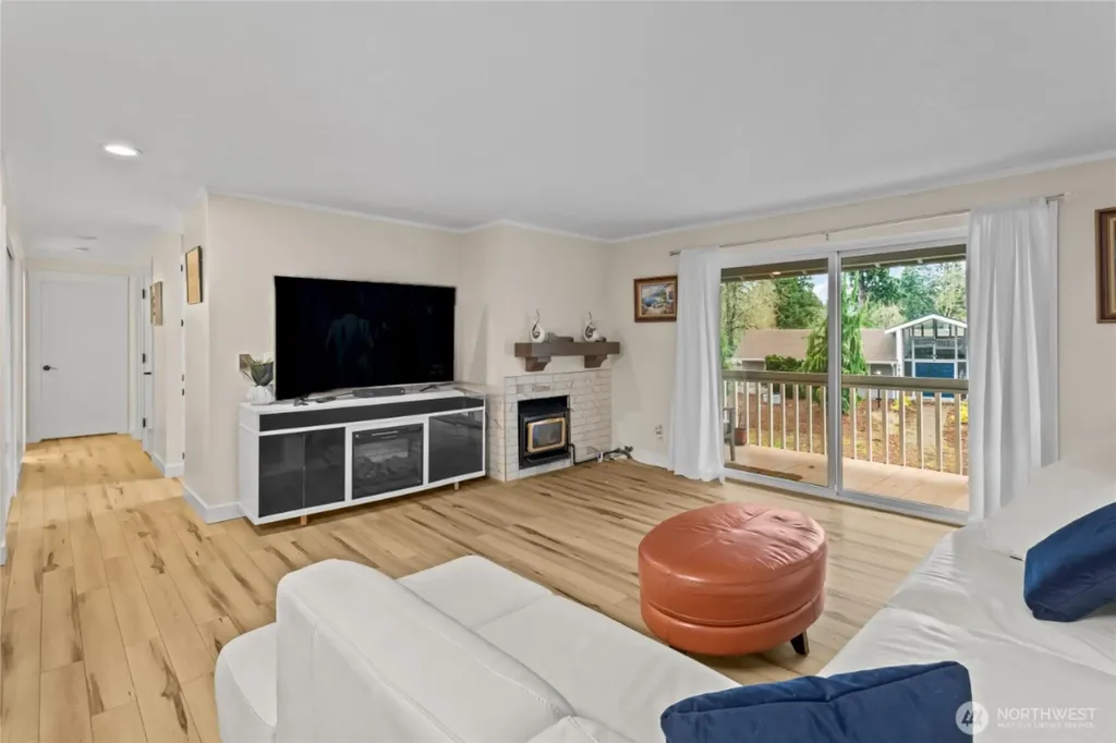 7501 Ruby Drive SW Lakewood WA 98498