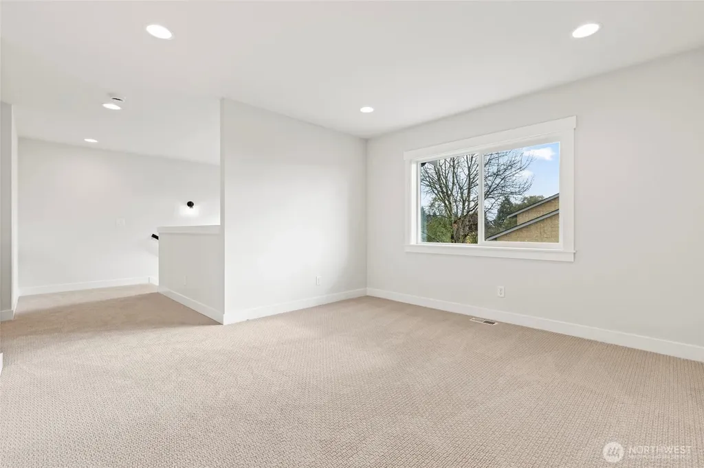 1573 Lockridge Loop E Enumclaw WA 98022