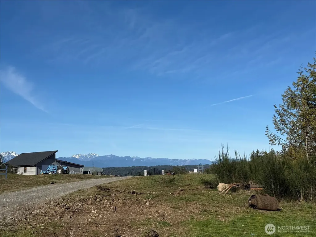 7 E Johnson Ridge Road Belfair WA 98528