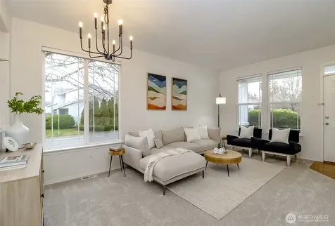 15204 48th Avenue SE Everett WA 98208