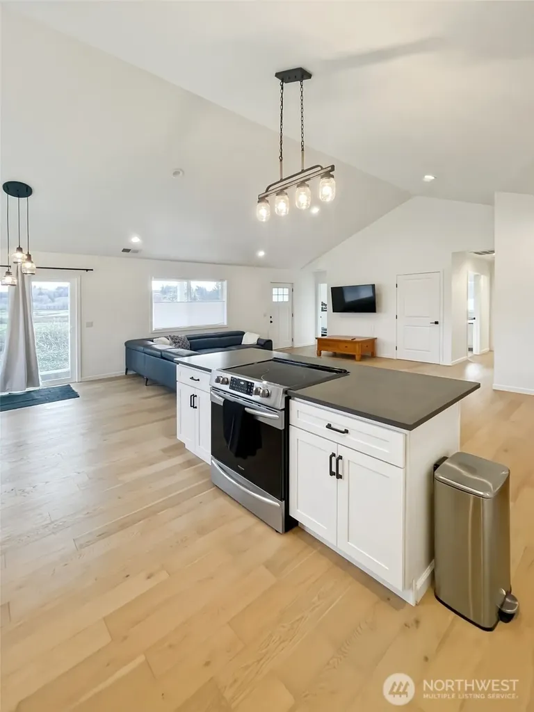 600 Harrison Street N South Bend WA 98586