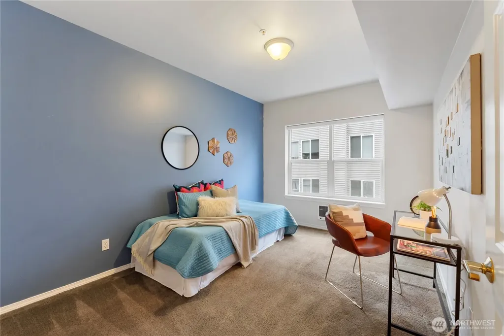 3221 SW Avalon Way Seattle WA 98126