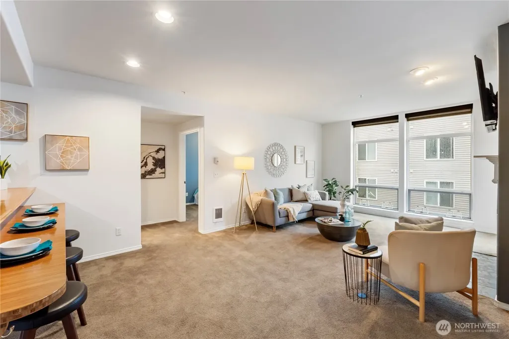 3221 SW Avalon Way Seattle WA 98126