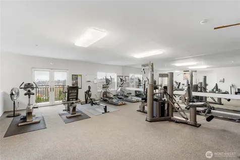 3221 SW Avalon Way Seattle WA 98126