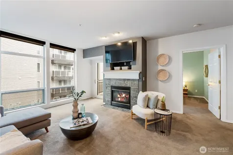 3221 SW Avalon Way Seattle WA 98126