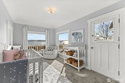 307 W Highland Drive Seattle WA 98119