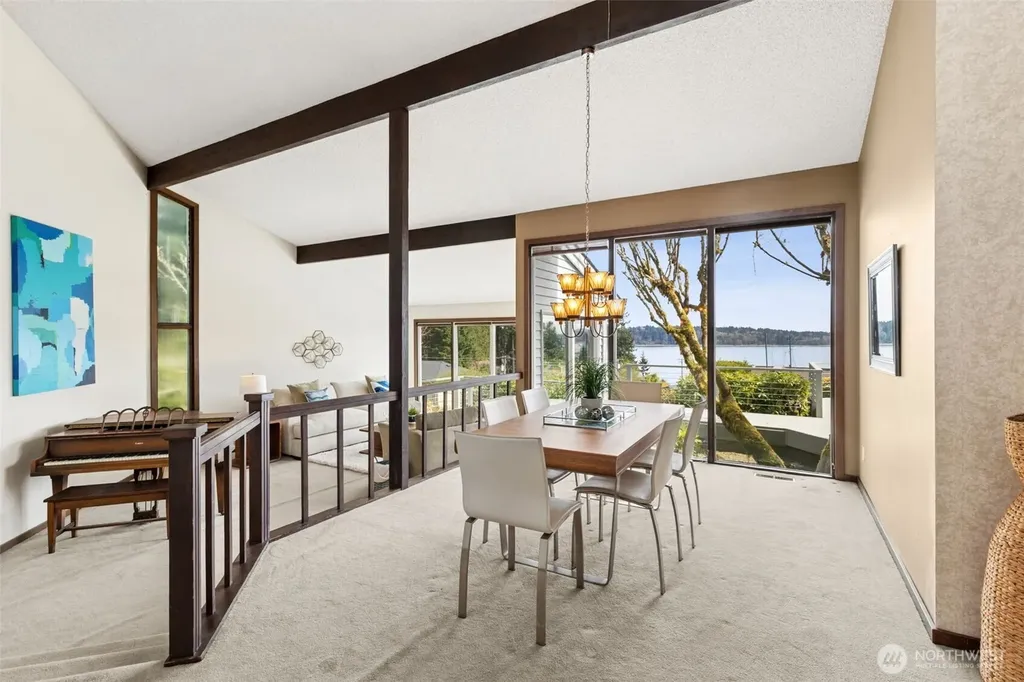 2121 Beverly Beach Drive NW Olympia WA 98502